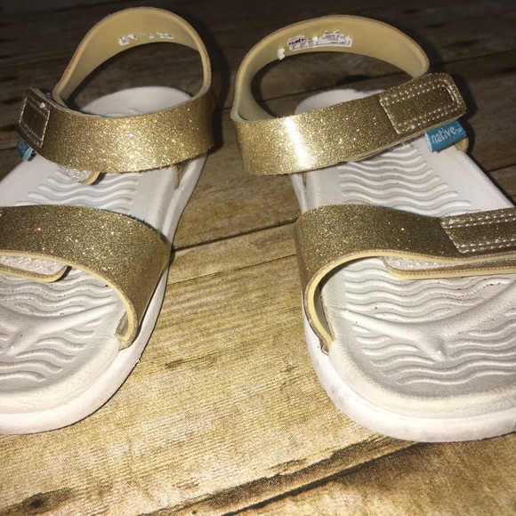 Native Sandals - Picture 4 of 6